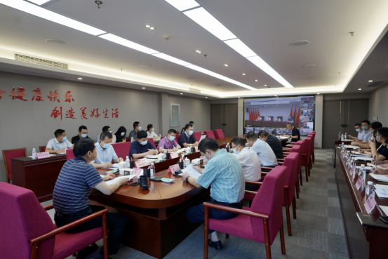 四川尊龙集团召开疫情防控工作领导小组2022年第3次会议 集团党委书记、董事长、疫情防控工作领导小组第一组长任丁主持会议并讲话